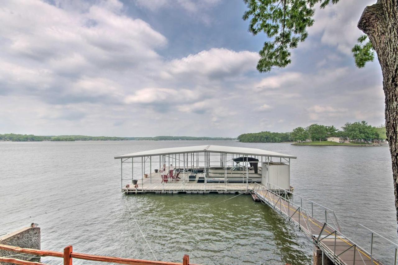 Waterfront Lake Ozark Home With Private Dock! 外观 照片